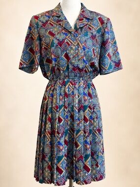 Vintage 90s Leslie Fay Geometric Pleated Shirt Dress Petite Shoulder Pads